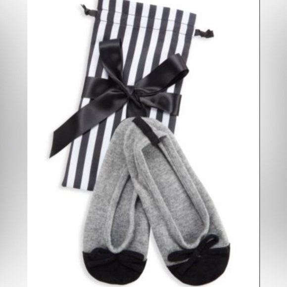 Saks Fifth Ave Womens Cashmere Wool Slipper Socks S/M Gray Stripe Gift Bag NEW - Picture 1 of 7